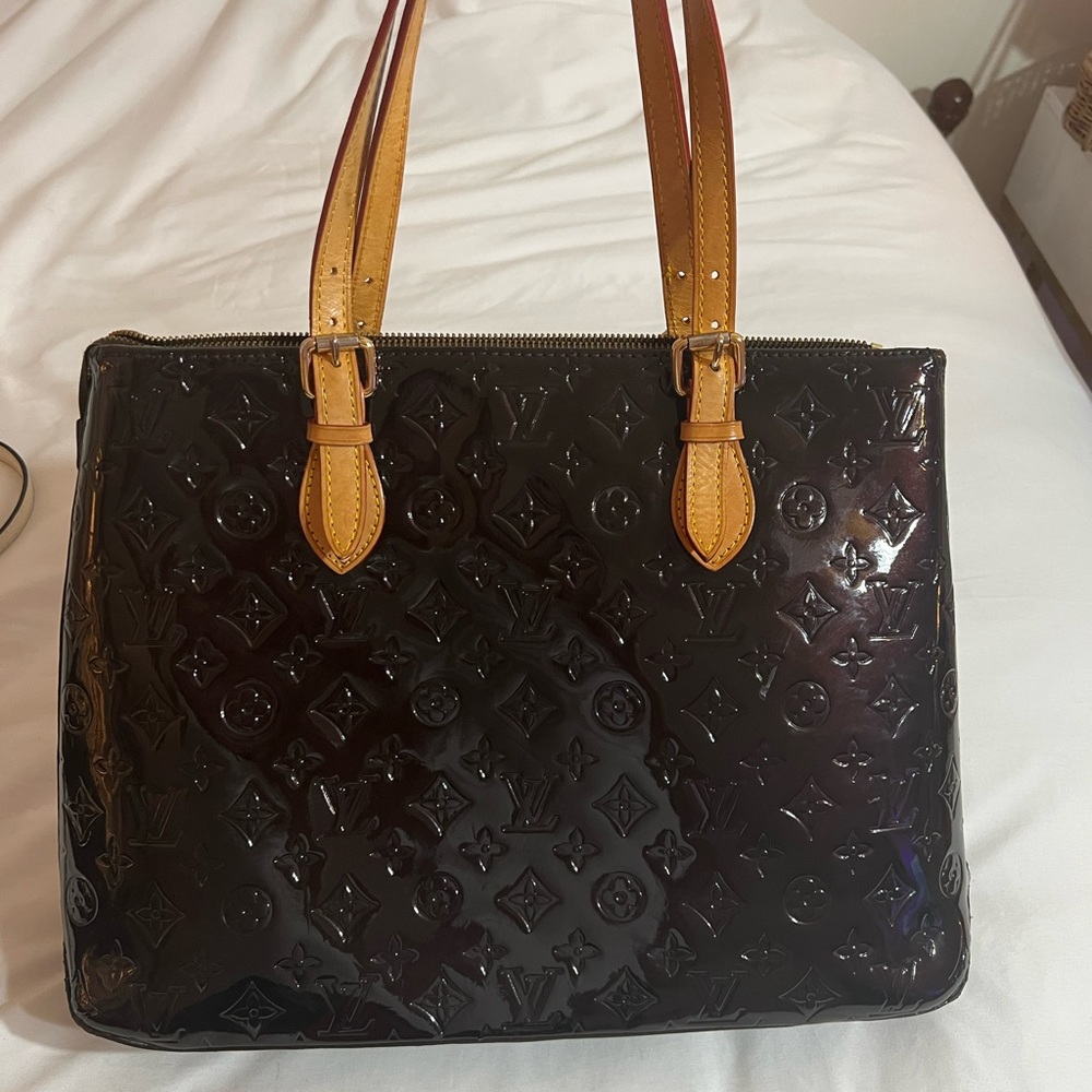 Louis Vuitton Vernis Dark purple